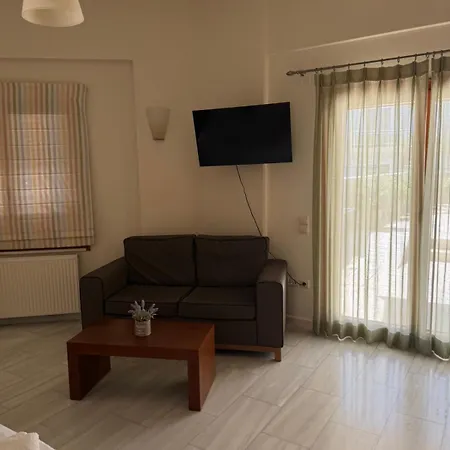 Chrysa Apartment *